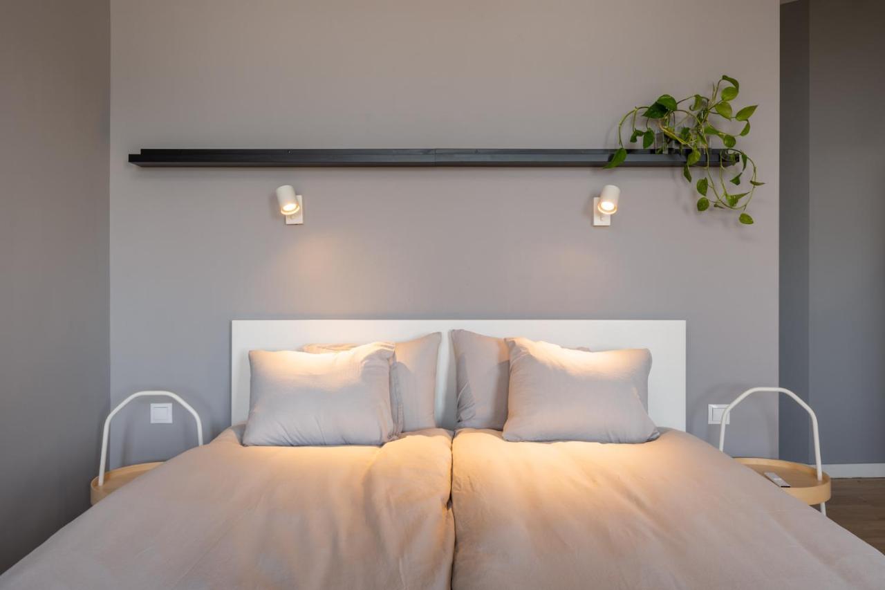 Cosy Studio With River View Рига Экстерьер фото
